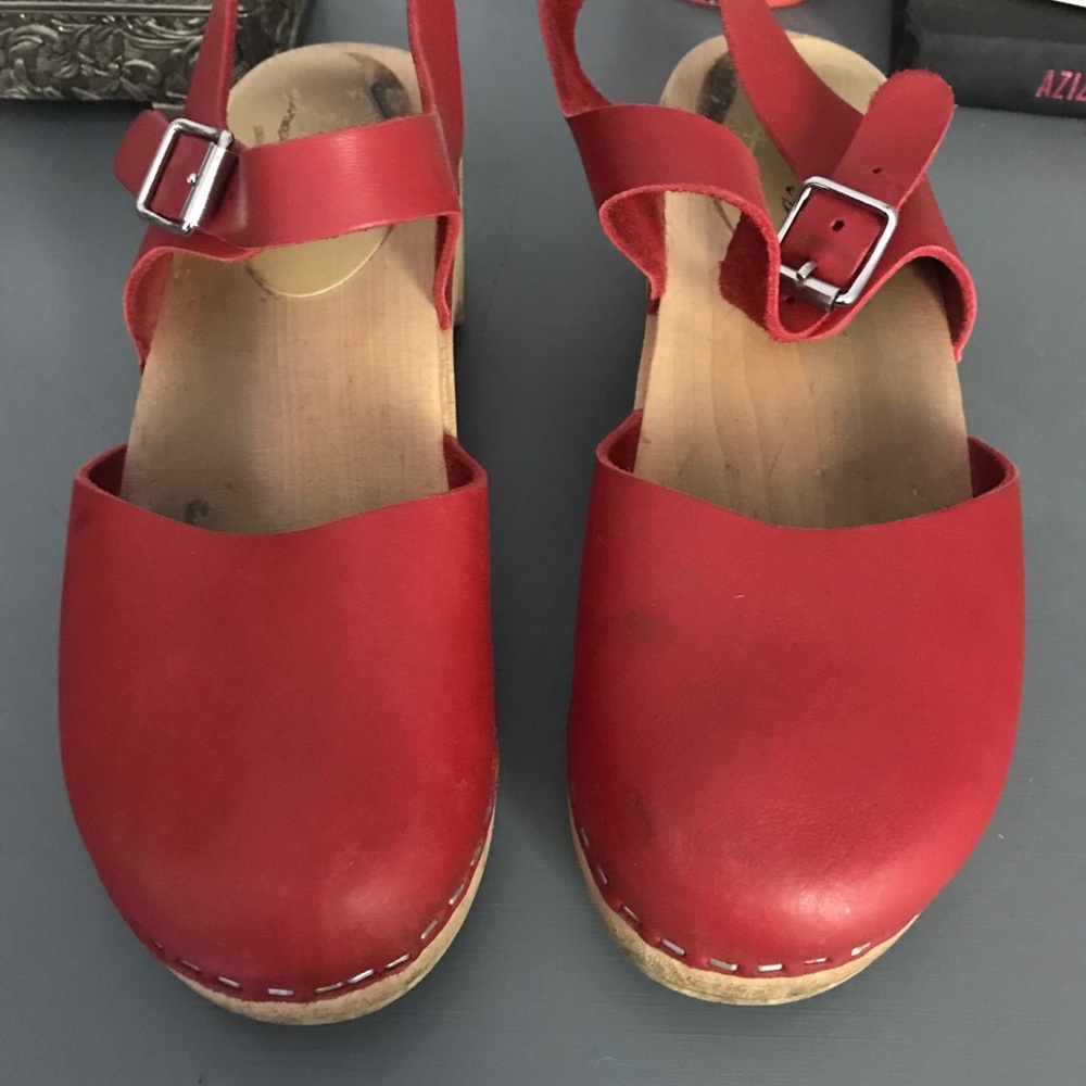 Red lotta clogs 38